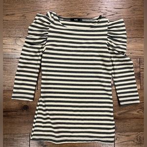 Ruffled sleeves 3/4 grey and cream stripped glitter top-small